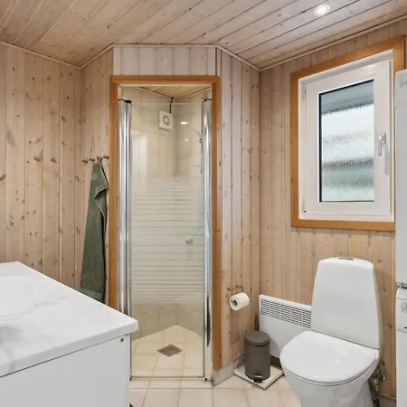 Awesome In With Kitchen Holiday home *